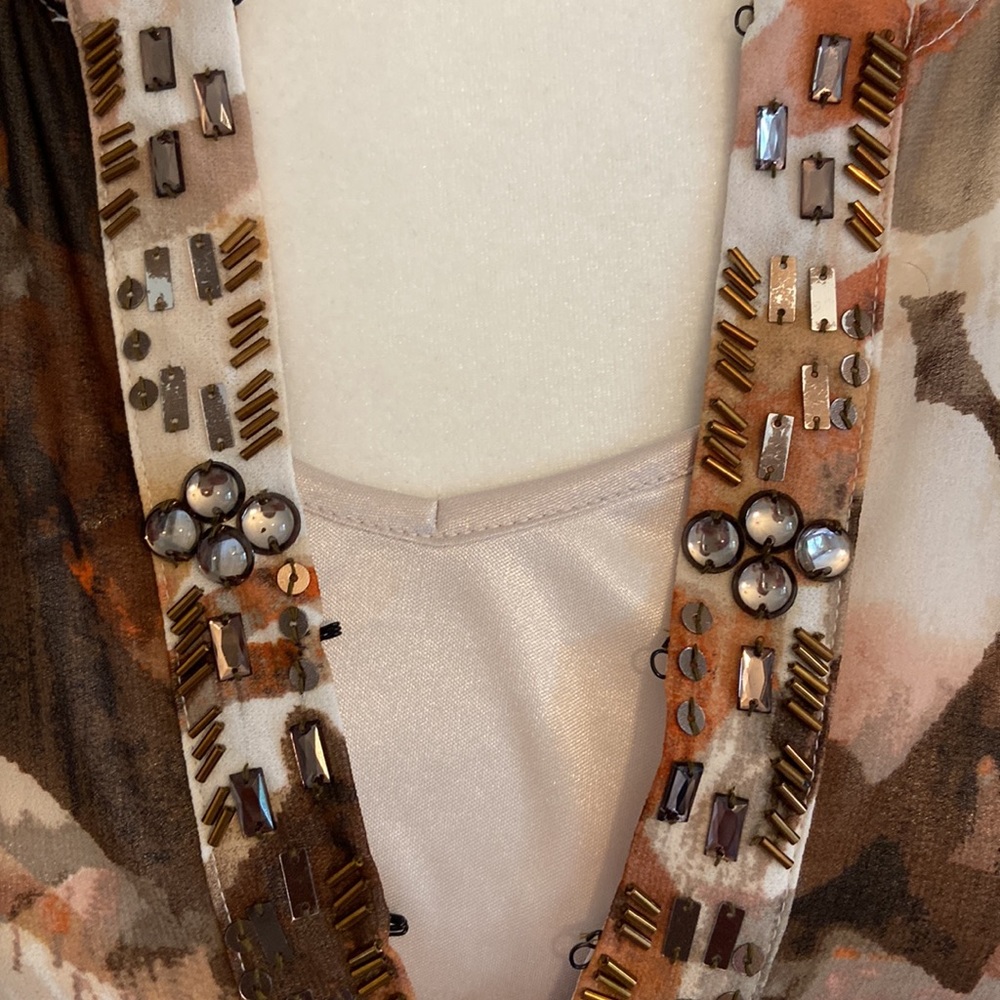 Pretty Peter Nygard Bohemian Double Layer Top With Detailed V-Neck. Size Small. - Picture 2 of 13